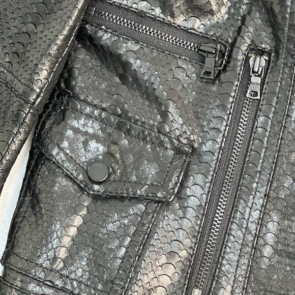 Alice + Olivia Lamb Leather Python Moto Jacket Black Asymmetrical Zip Pockets M - Picture 15 of 16
